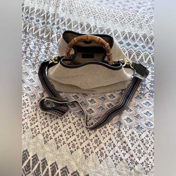 J. McLaughlin Fiona bag with bamboo handle and crossbody strap, EUC, STUNNING - Picture 3 of 6